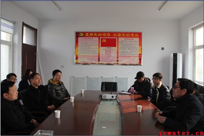 杜平到市水務(wù)公司進(jìn)行春節慰問(wèn)